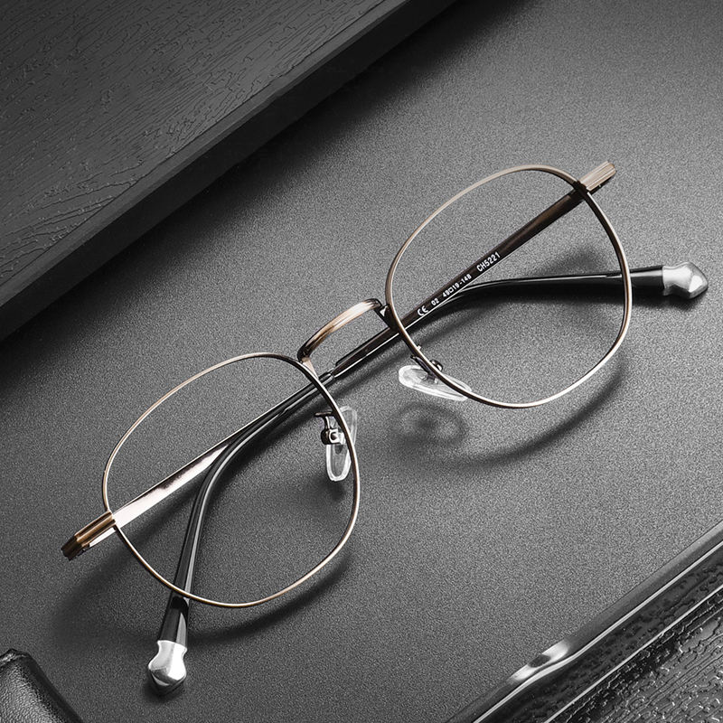 Ultra-thin Metal Optical Eyeglasses Vintage Classic Round Eyeglass Frames Women Men Alloy Material Lightweight Spectacle Frame Custom Eyewear