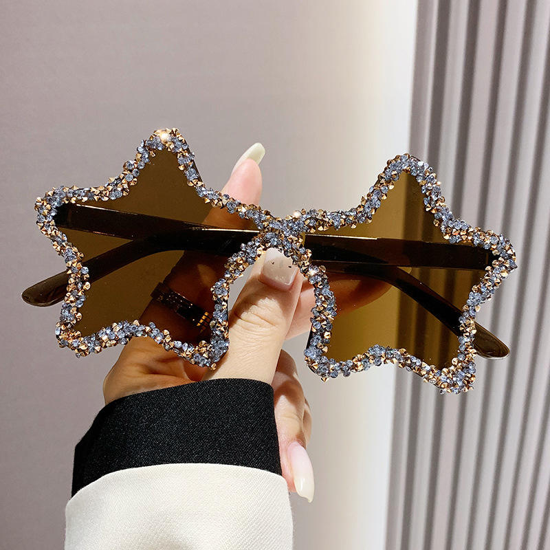 Cute Star Shape Sun Glasses Women Funny Pentagram Eyewear Bling Pink Blue Party Glasses Rimless 2024 New Summer Style Sunglasses Custom Eyewear