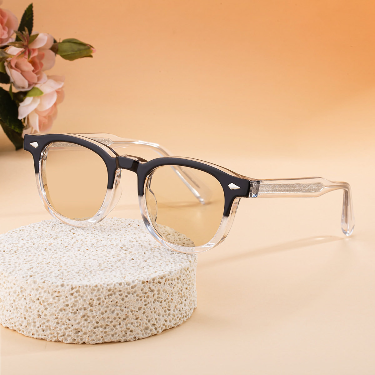 Chic Women's Square Photochromic Sunglasses - Euro-American Fashion, Acetate Frames with Pin Hinges, and UV Protection for Outdoor Use. Custom Eyewear