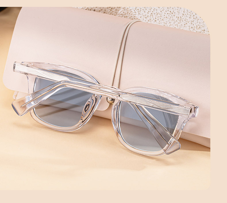 Trendy Women's Square Photochromic Sunglasses – EU/US Style Propionate Frame with Insert Pins for Outdoor UV Protection Details and Specifications