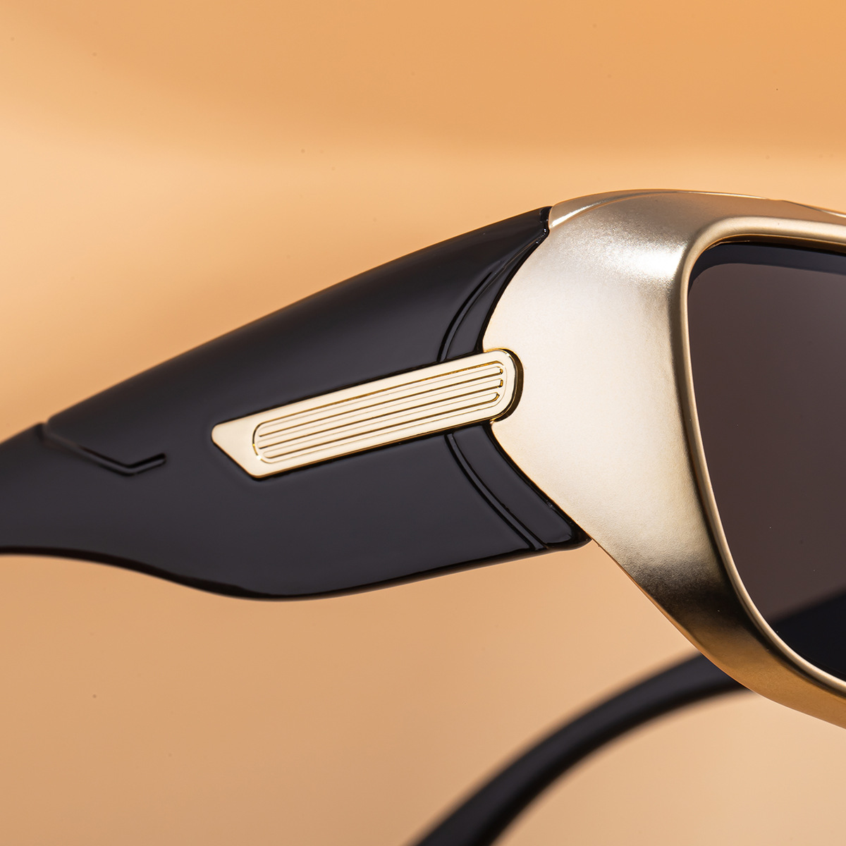 Men's Trendy Sports Sunglasses - Unique One-Piece Shield Design – Windproof & UV Protection for Cycling, Running & Outdoor Activities Details and Specifications