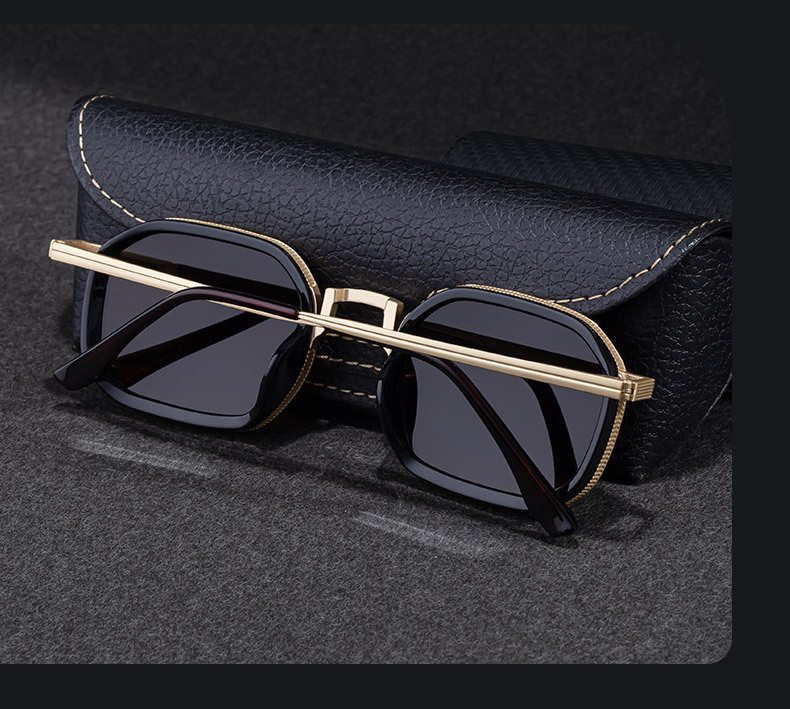 Men's Retro Square Sunglasses - Trendy Unique Style, Flexible Spring Hinge Temples & UV400 Sun Protection for Outdoor Wear Details and Specifications