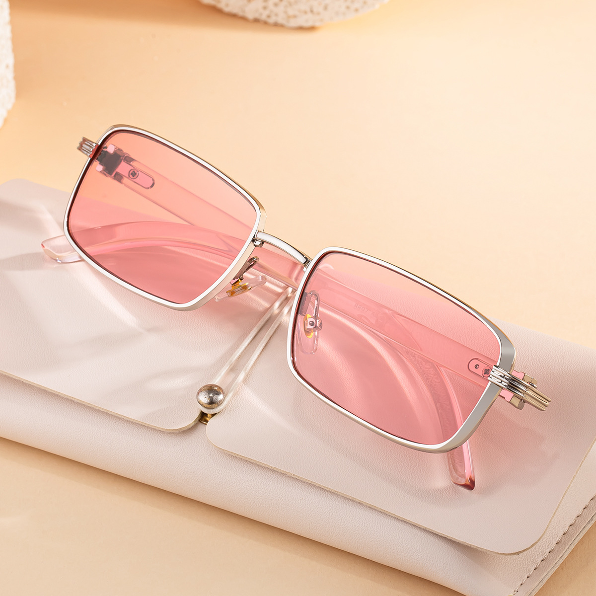 Men's Trendy Square Sunglasses - Stylish Zinc Alloy Frame, Durable & Lightweight with UV400 Protection for Outdoor Activities Custom Eyewear