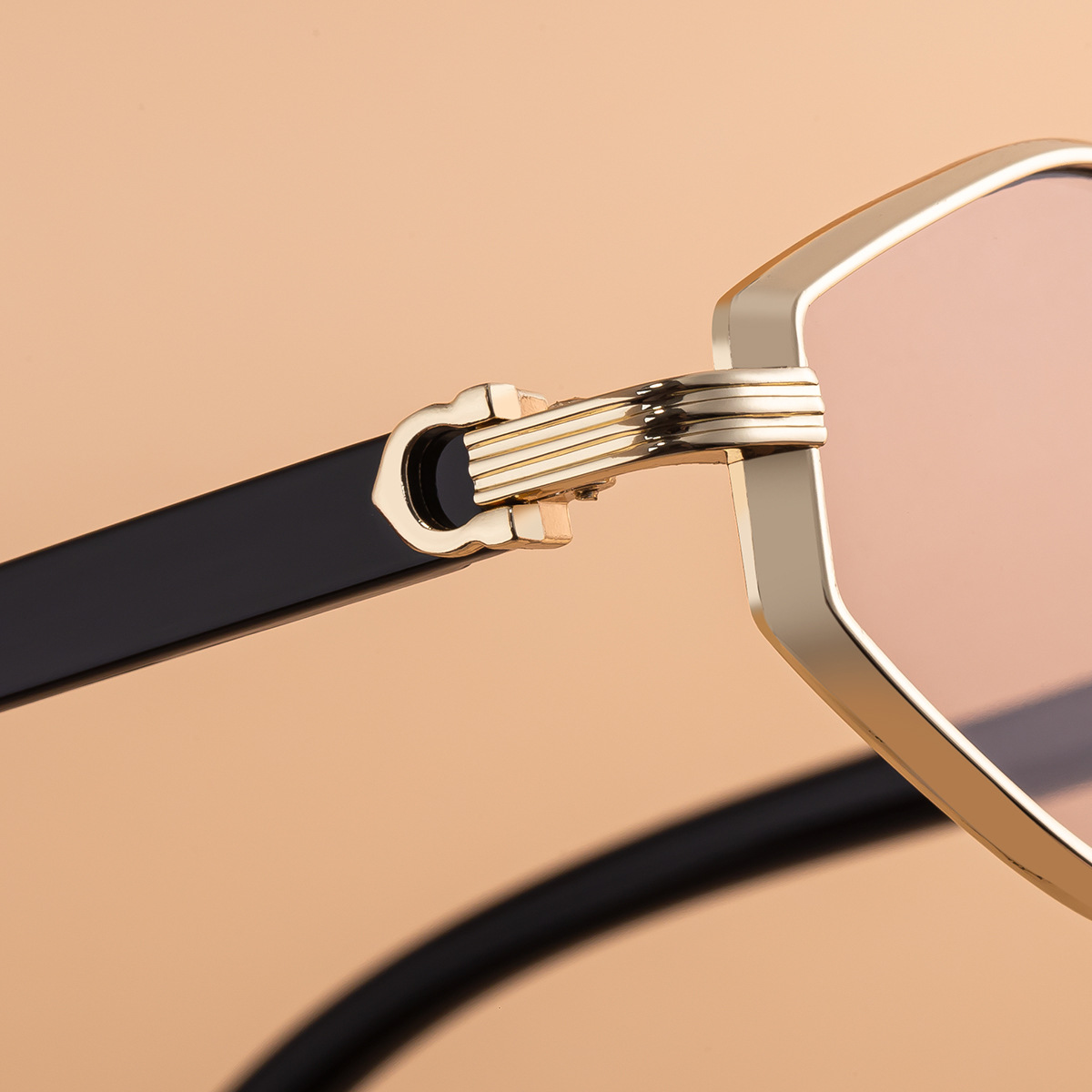 Women's Trendy Polygon Sunglasses - Unique Geometric Metal Frame – Chic Street Style & UV400 Sun Protection Details and Specifications