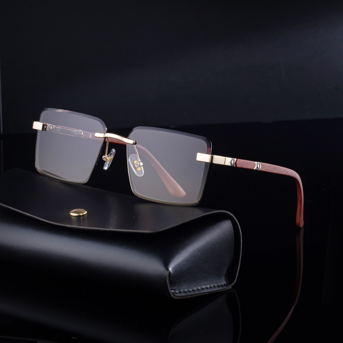 New Fashion Square Photochromic Sunglasses – Unique Trendy UV400 Outdoor Sun Glasses with Variable Tint Custom Eyewear