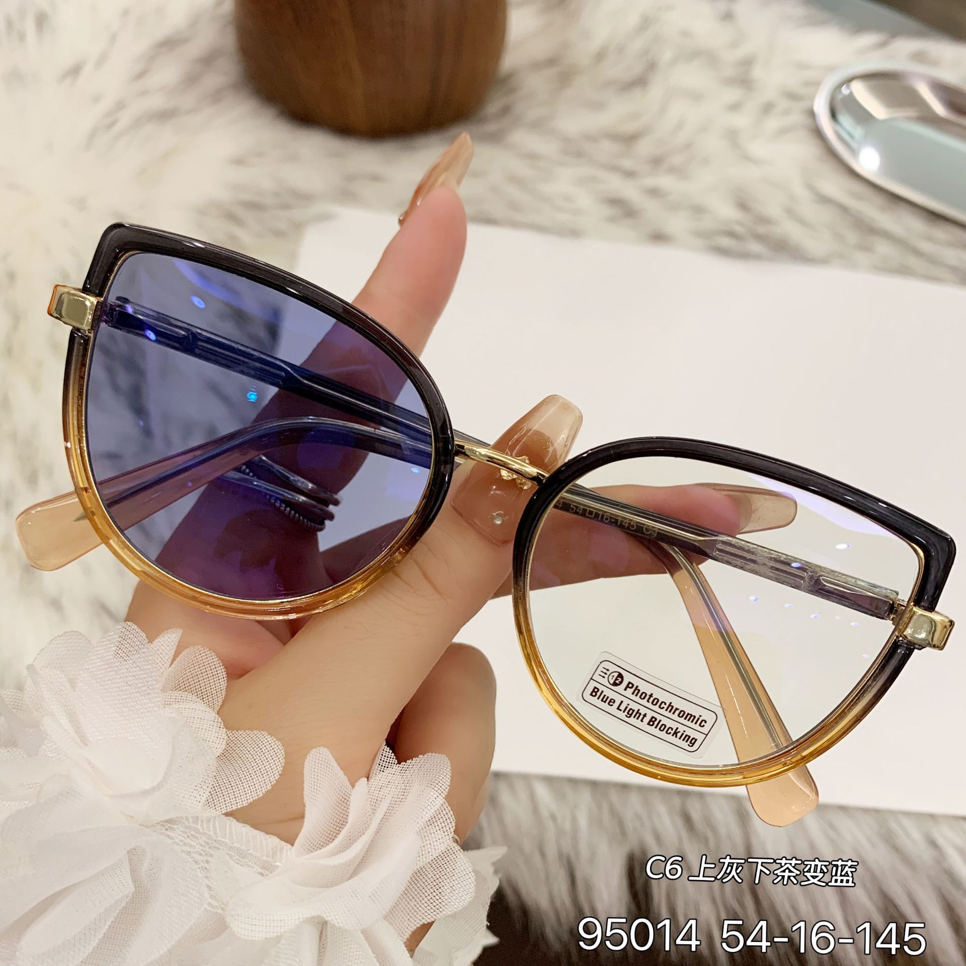 2026 New Cat-Eye Photochromic Optical Frames for Women – Personalized Versatile High-End Fashion Sun Glasses with UV Protection Custom Eyewear